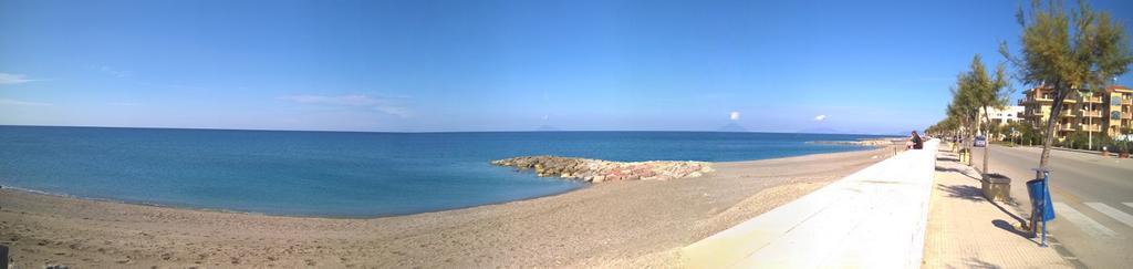 Appartamenti Vacanze Mareemare Capo dʼOrlando Eksteriør billede