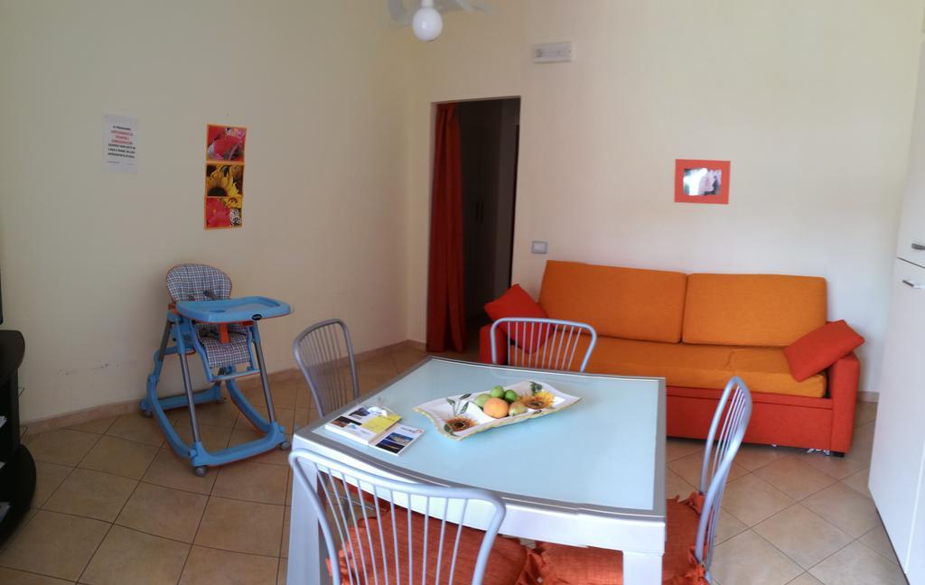 Appartamenti Vacanze Mareemare Capo dʼOrlando Eksteriør billede