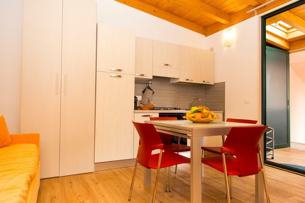 Appartamenti Vacanze Mareemare Capo dʼOrlando Eksteriør billede